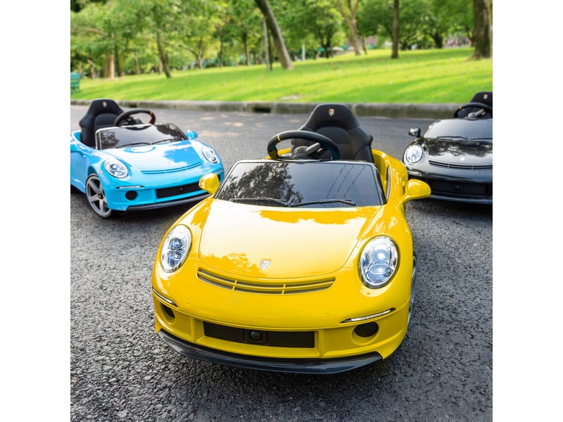  Voiture électrique pour enfants de 3 à 5 ans, télécommandée, avec musique, klaxon, port usb et ceinture de sécurité, jaune.  - Conforama D