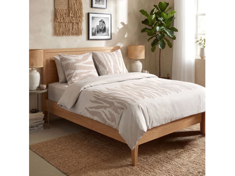  Parure de lit 3 pièces en coton félin + taies 240x220 cm  - Conforama A