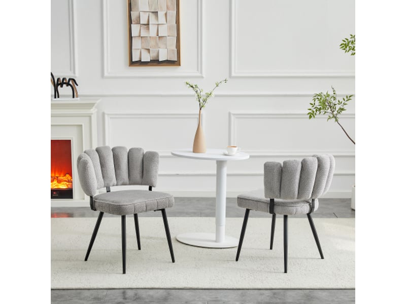 2 chaises de salle à manger minimalistes européennes, dossier fleur, velours gris clair, pieds métal noirs, hauteur 80 cm - Conforama B