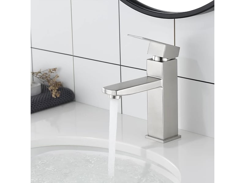  Robinet de salle de bain argenté, mitigeur de salle de bain, robinet de lavabo en acier inoxydable avec flexible de 60 cm  - Conforama D