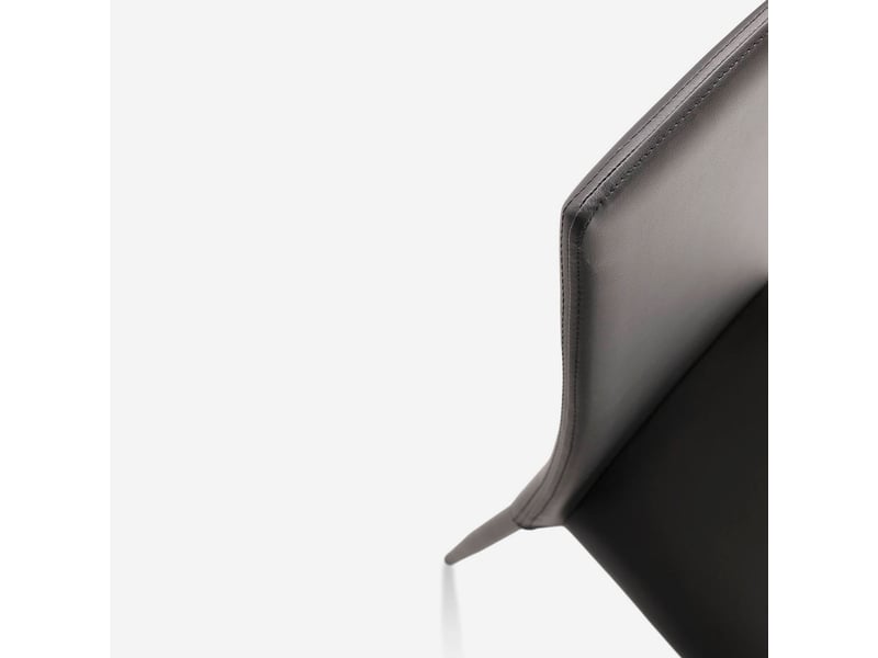  Chaise empilable en métal avec siège rembourré similicuir alice - noir  - Conforama E
