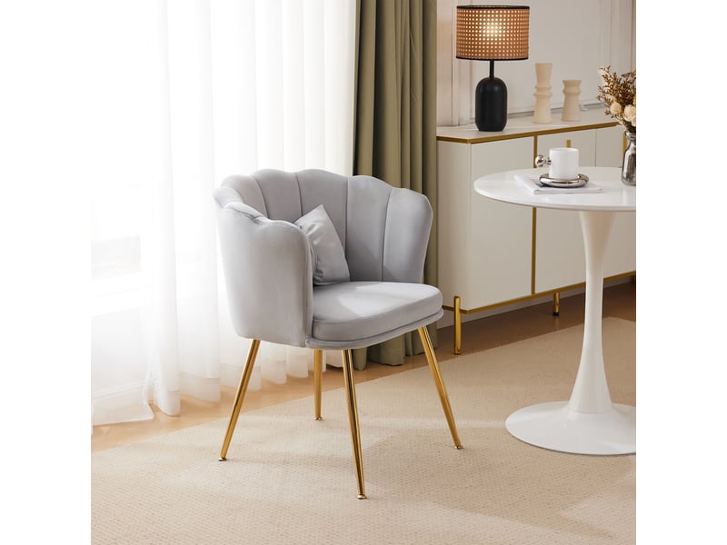  Fauteuil en velours avec dossier en pétale, coussin papillon et pieds métalliques dorés, gris  - Conforama C