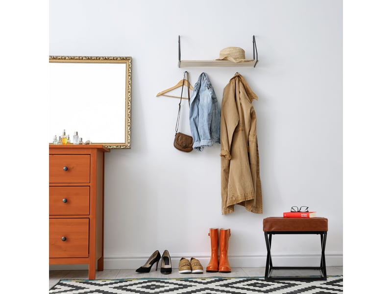  Tabouret multi-usage compact élégant 40 x 40 x 45 cm en similicuir marron 13_0011072  - Conforama E