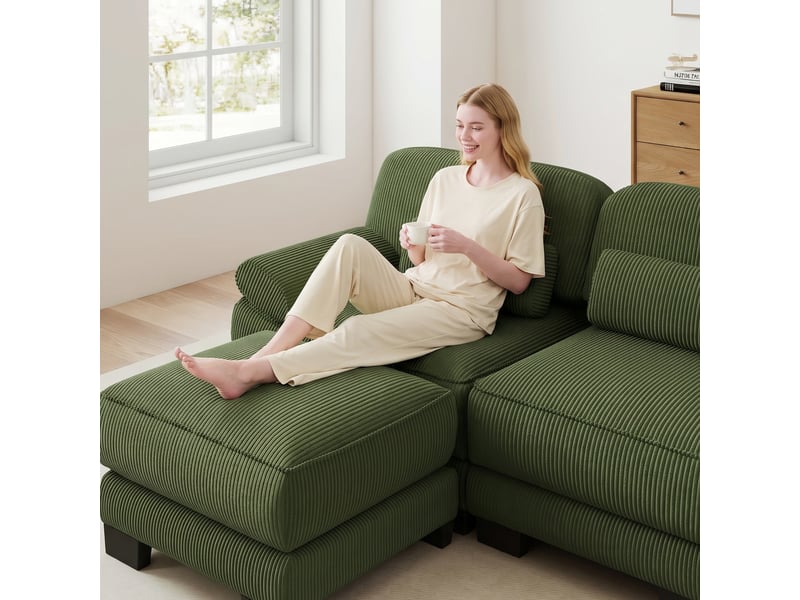 Canapé panoramique modulable 336 cm 4 places avec 2 poufs, design carré épuré, base et accoudoirs à matelassage en canaux, velours côtelé, vert - Conforama C