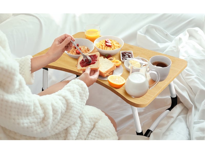 Support ordinateur portable plateau de lit 60x40x28cm (bois) - Conforama C
