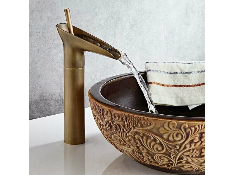  Robinet de lavabo de salle de bains, en bronze et cuivre, mitigeur de style cascade, mitigeur réglable pour eau chaude et eau froide  - Conforama B