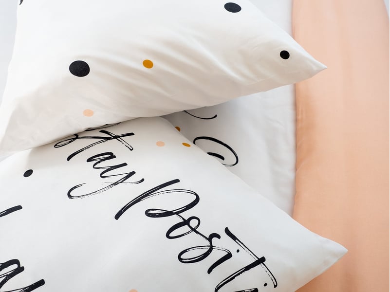 Parure de lit be happy PAR_POSITIVE140 - Conforama D