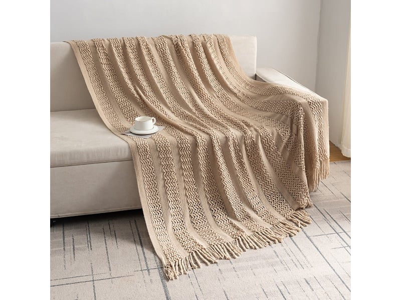  Plaid taupe à motifs et franges 127 x 180 cm pazi PD010-TAU-127 - Conforama A
