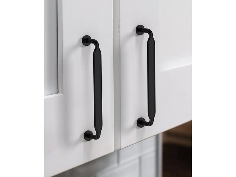 10 poignées d'armoire noires, avec un espacement de 128 mm entre les trous  - Conforama B