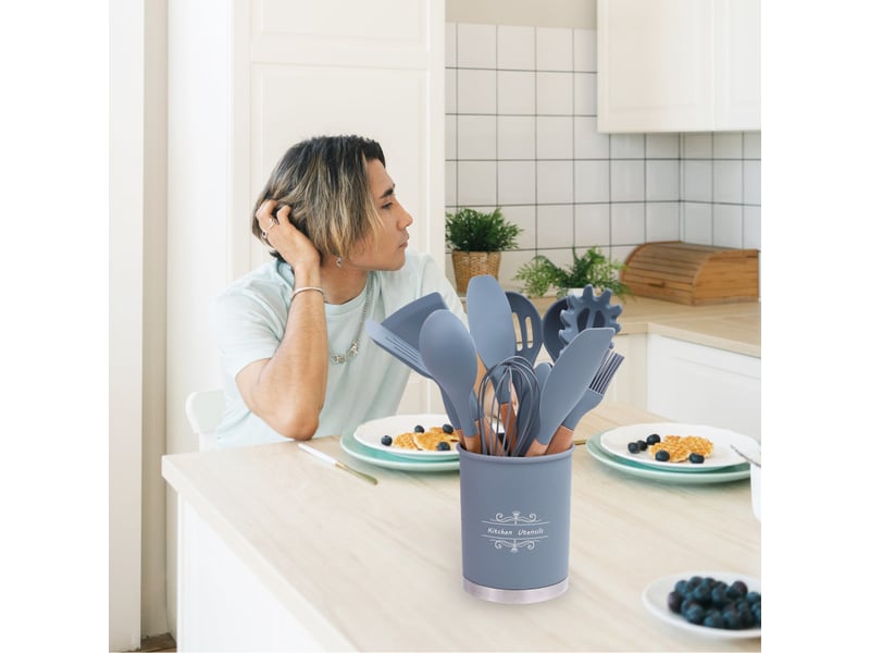  Ensemble de 12 ustensiles de cuisine en silicone gris avec seau de rangement et poêle antiadhésive  - Conforama B