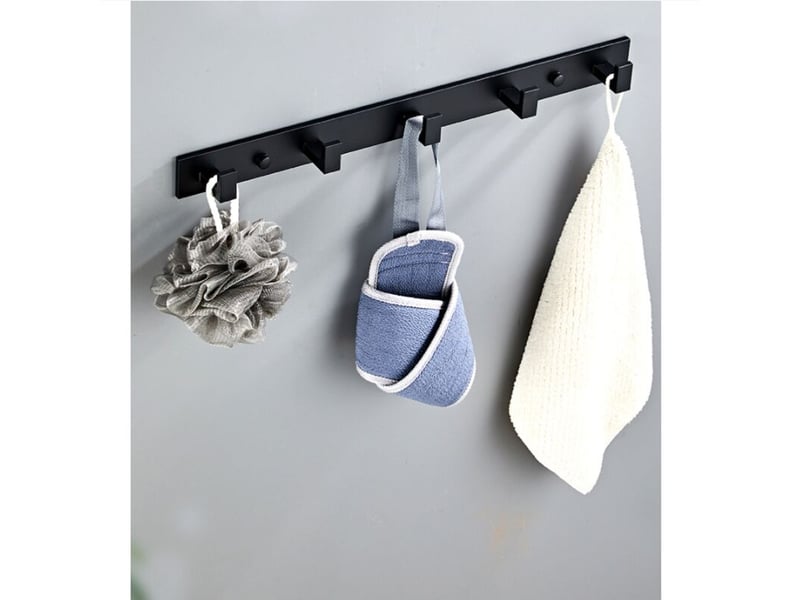  Patères murales noir, lot 5, acier inoxydable. Multi-usages pour salle de bain, cuisine, couloir et chambre. Robustes, pratiques et gain de place.  - Conforama C