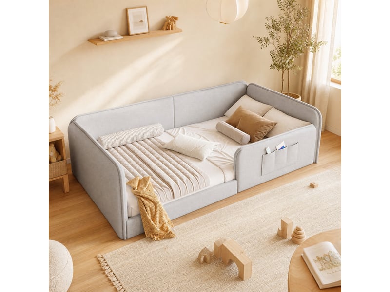 Lit simple 90 × 200 cm avec cadre bas rembourré et poches de rangement latérales en lin beige pour chambre d'enfant - Conforama B