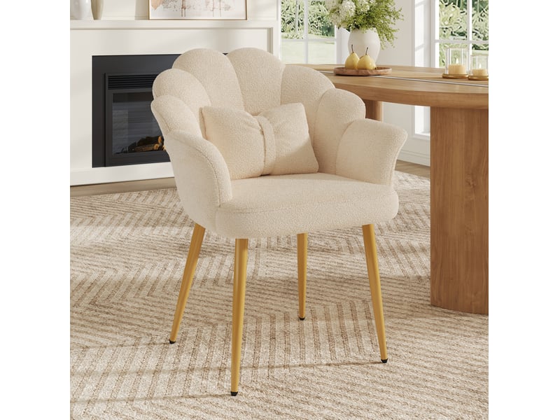 Fauteuil de salle à manger à dossier pétale en tissu teddy beige, pieds dorés - Conforama B