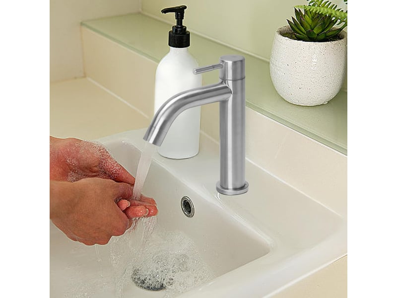  Robinet d'eau froide en acier inoxydable – sortie courbe, pour wc et salle de bain  - Conforama C