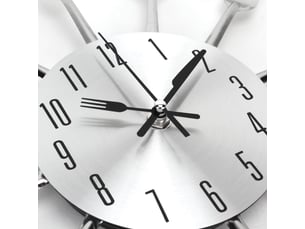 Horloge murale « couverts de cuisine » – horloge murale en métal – mouvement à quartz – horloge créative – 310 mm
