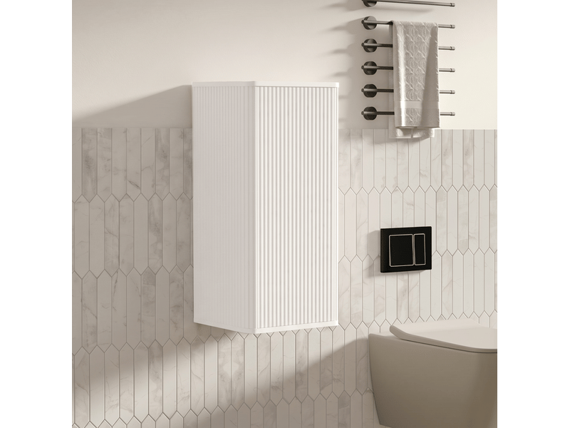  Armoire murale de salle de bain à porte sans poignée avec étagères intérieures, design rainuré blanc, en mdf  - Conforama C