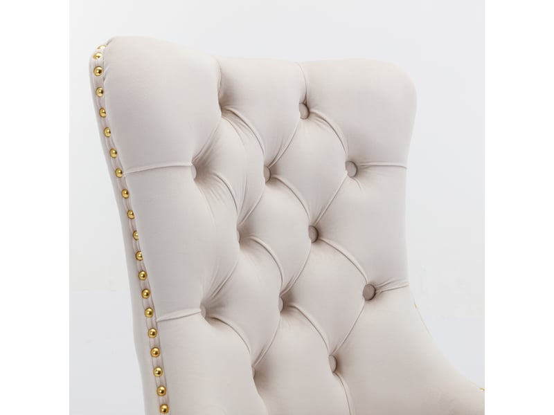  Lot de 2 chaises de salle à manger en velours beige, dossier haut capitonné, clous décoratifs, pieds finition dorée, structure en bois massif  - Conforama D