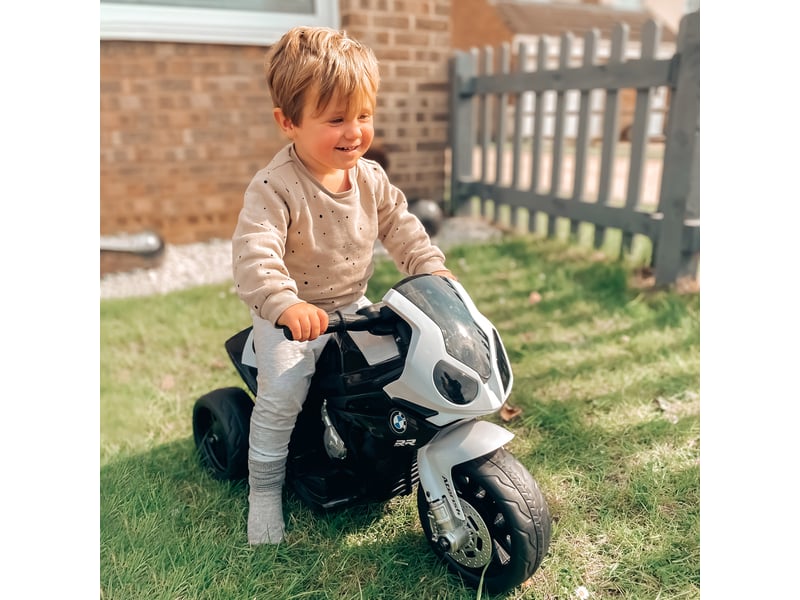  Moto électrique pour enfants (20 kg max.) avec permis bmw, voiture électrique à 3 roues, batterie rechargeable 6 v, blanc et noir, 66 x 37 x 44 cm  - Conforama C