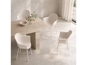 Lot de 4 chaises de jardin empilables grises avec accoudoirs, dossier haut et structure métal stable