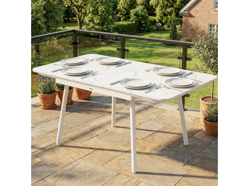  Table de jardin rectangulaire pour 4-6 personnes, plateau en wpc et cadre en métal, pieds réglables, 140x80x75cm, blanc  - Conforama D