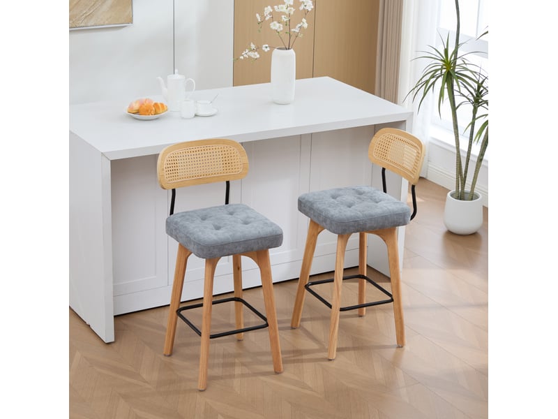  Lot de 2 tabourets de bar 44x51x96 cm – gris – pivotants à 360° avec dossier en rotin et assise chenille  - Conforama B