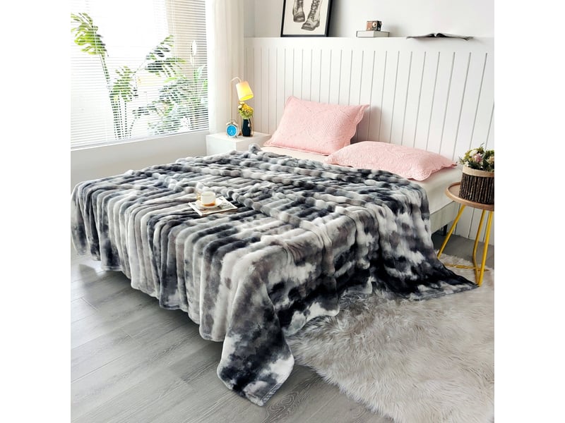  Plaid à poils doux gris 150 x 200 cm paula PD008-GRI-150 - Conforama A