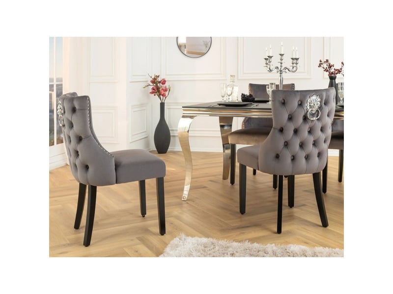 Lot de 2 chaises regina gris anthracite en velours – dos capitonné, tête de lion argentée et pieds noirs  - Conforama E