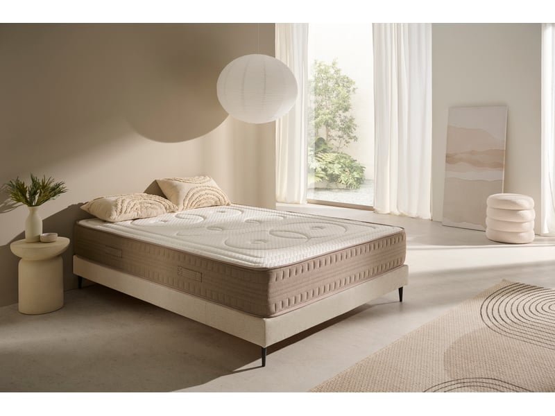  Matelas mousse hr et mémoire de forme au gel luxury core - mi-ferme, mémoire de forme au gel, indépendance de couchage 8435720075250 - Conforama B