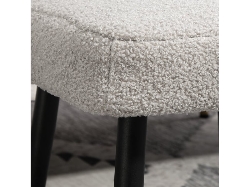 Pouf carré 42 x 42 x 47 cm – gris clair – assise rembourrée aspect cachemire, pieds en acier stables - Conforama D