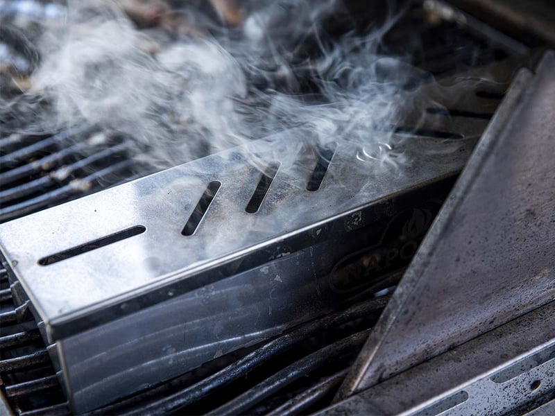  Boitier de fumage pour barbecues à gaz série pro, prestige et rogue - napoleon  - Conforama B