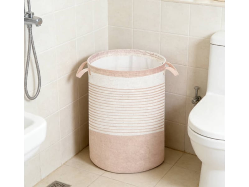  Panier à linge beige à rayures avec poignée, dimensions 44 x 33 cm 1 - Conforama E