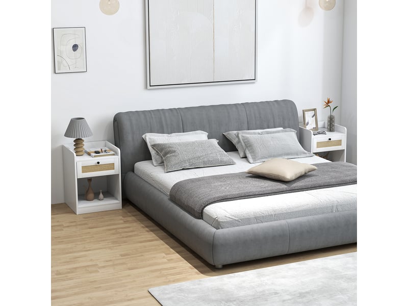  Ensemble de 2 tables de chevet avec tiroir et façade en rotin, 40 x 40 x 53 cm, blanches  - Conforama D