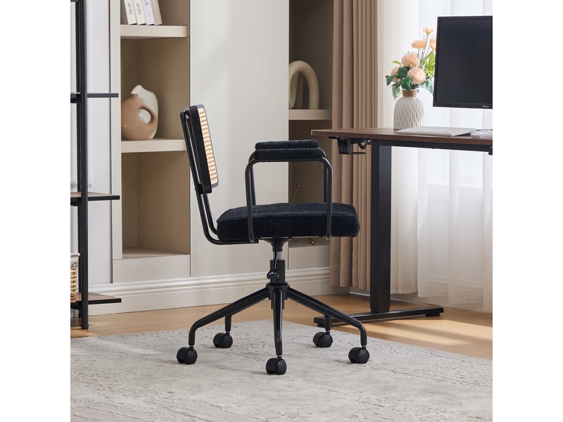  Chaise de bureau en rotin noir fauteuil pivotant réglable avec accoudoirs en métal et assise rembourrée  - Conforama R