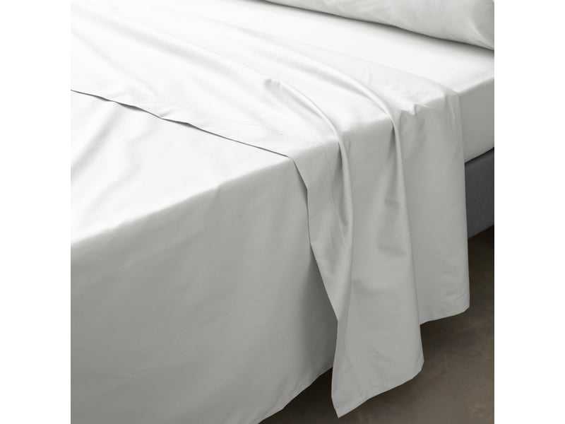  Ensemble literie 4 pièces drap plat 240 x 300 cm + drap housse 140x190 cm + 2 taies 63x63 cm percale 78 fils blanc  - Conforama C