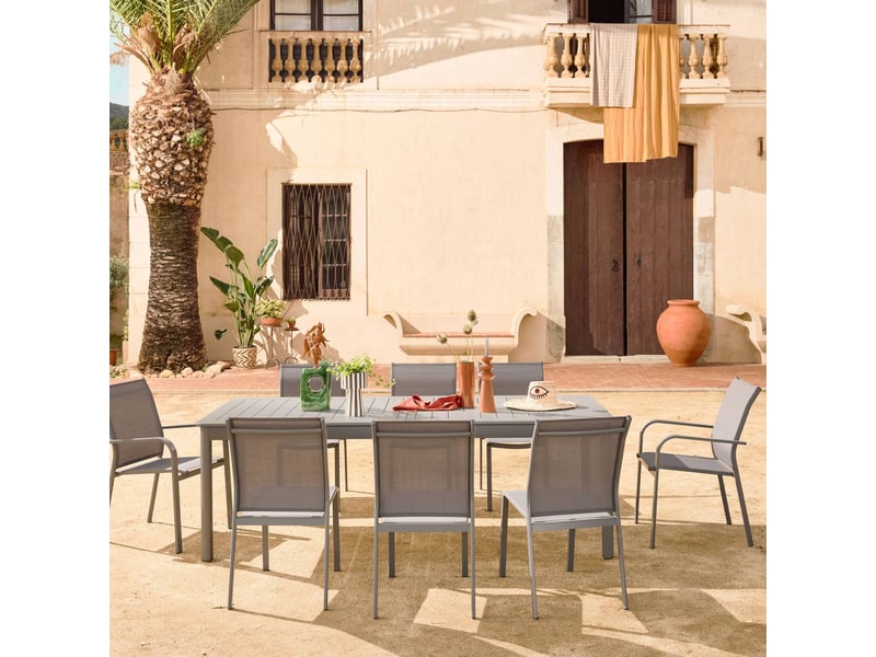 Table de jardin extensible aluminium et textilène anthracite. 8 chaises. 2 fauteuils. 10 places. 290 x 100 x 75 cm  - Conforama C