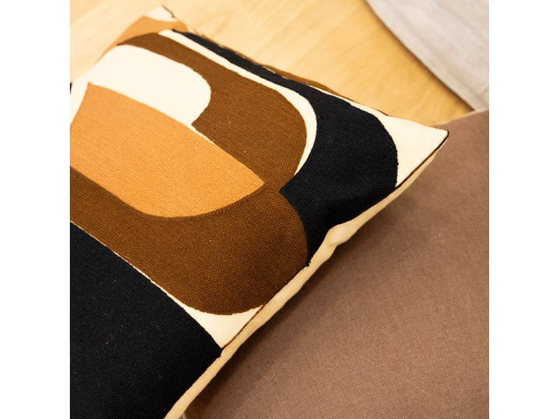  Coussin brodé en relief motif abstrait 50x80 cm  - Conforama B
