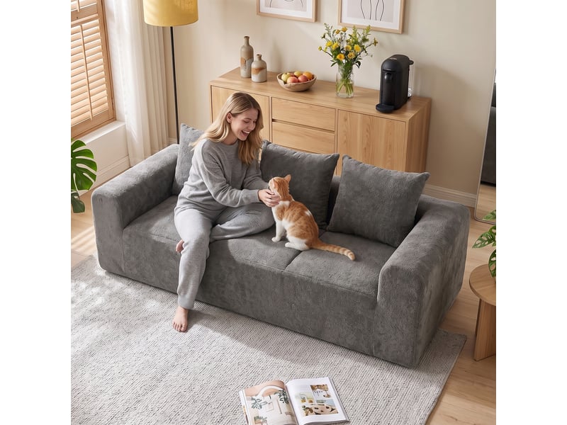  Canapé design arrondi 3 places larges accoudoirs 3 coussins tissu chenille gris  - Conforama D