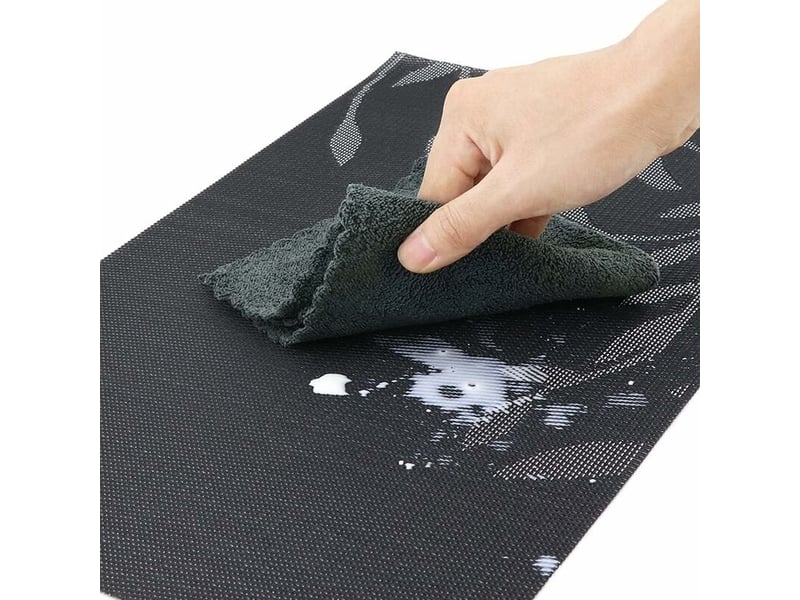  Lot de 8 sets de table vinyle résistant à la chaleur jusqu'à 80°c dimensions 45x30 cm faciles à nettoyer et à ranger  - Conforama C