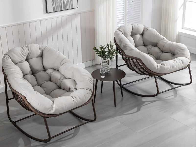  Cocon - lot de 2 fauteuils à bascule en rotin naturel – forme œuf et coussins gris clair – confortable pour salon, véranda ou chambre  - Conforama B