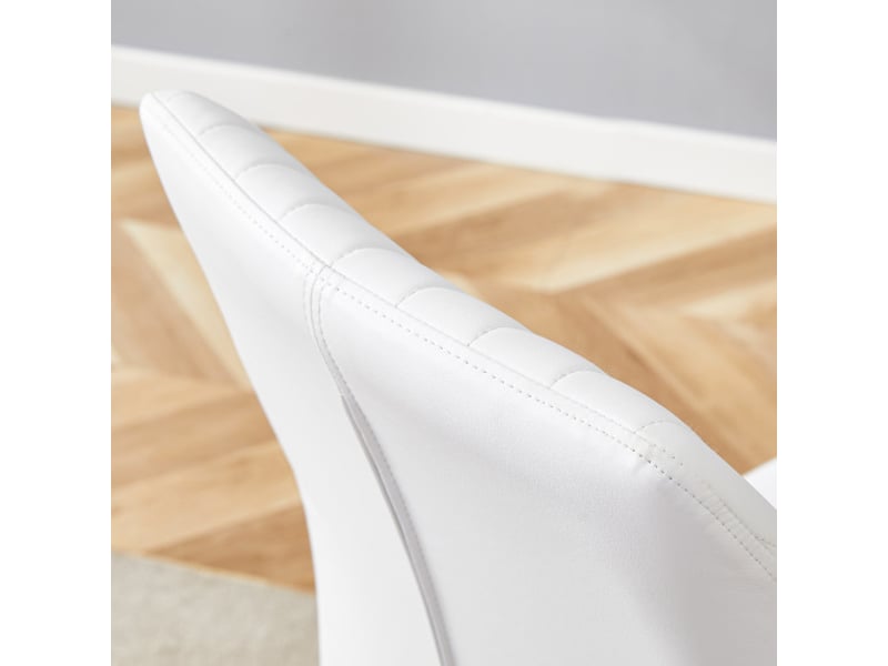  Ensemble de 4 chaises de salle à manger chic – style léger-luxe, dossier blanc pu à motif vertical, pieds métal argenté  - Conforama E