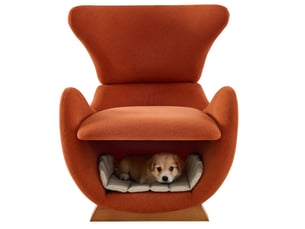 Fauteuil lounge design rouge brique avec niche intégrée