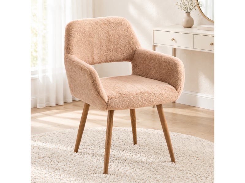  Chaise 1 pièce avec accoudoirs, dossier ajouré, en fausse fourrure camel  - Conforama C