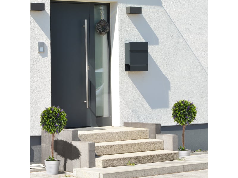  Ensemble de 2 plantes artificielles sphériques vertes avec fleurs de lavande et vase avec mousse et ciment, ø24x60 cm  - Conforama C