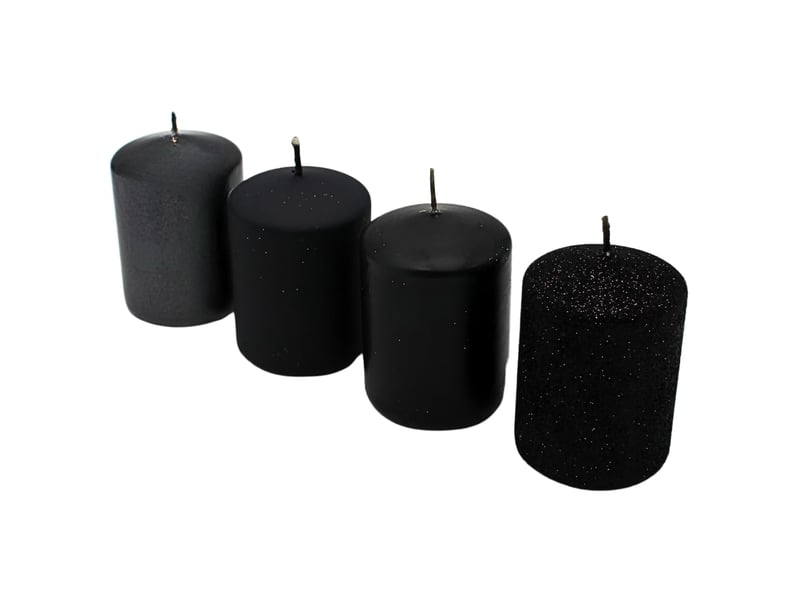  Lot de 4 bougies piliers, pour couronne de l'avent, bougies de table, noires, paillettes noires, 5 x 5 x 7 cm.  - Conforama C