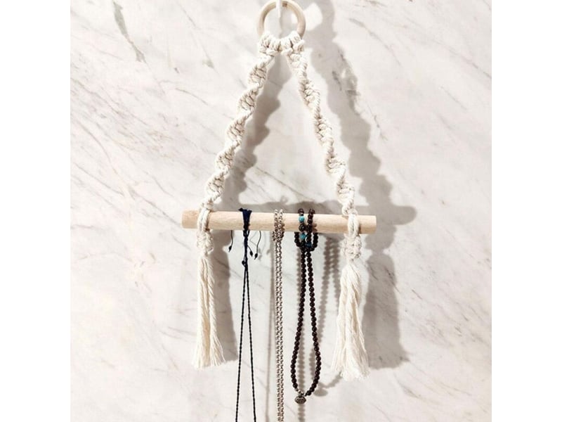 Porte-papier toilette en macramé tissé – pour salle de bain, suspension sans crochet. Design bohème et pratique.  - Conforama E