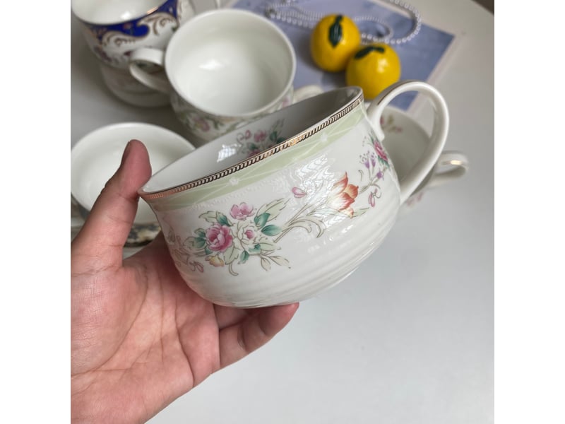  Tasse de petit-déjeuner en céramique, camélia vert clair, 14 × 7,8 cm  - Conforama B