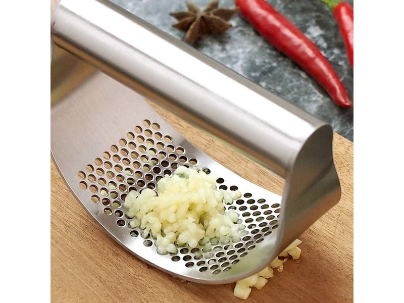  Presse ail manuel en acier inoxydable professionnel,découpe ecrase ail,garlic press rocker crusher,hachoir ail pour broyer et éplucher  - Conforama E