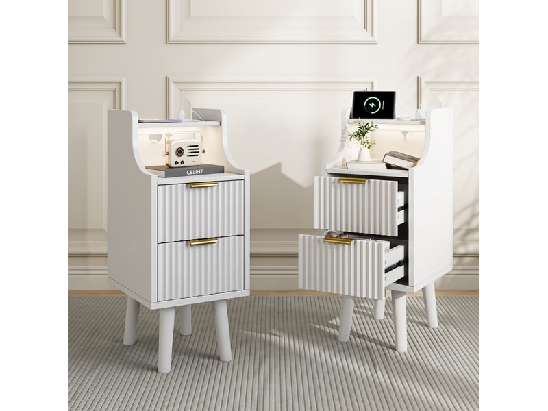  Lot de 2 tables de chevet blanches à 2 tiroirs, finition cannelée, bandeau led 3 couleurs, station de charge eu, rangement ouvert, pieds en bois, table d’appoint multifonction  - Conforama C