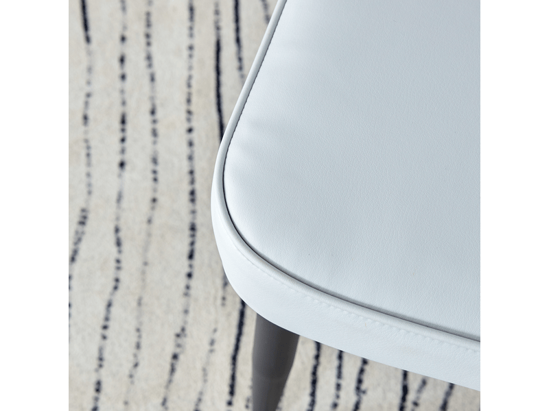  Chaises de salle à manger design 2 pièces gris clair, assise en pu, pieds métal noir, multifonctions pour bureau, restaurant, etc.  - Conforama D