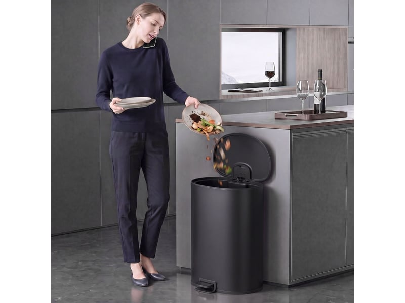  Poubelle de cuisine à pédale de 40 l avec couvercle à fermeture douce et maintien en position ouverte, noir  - Conforama W